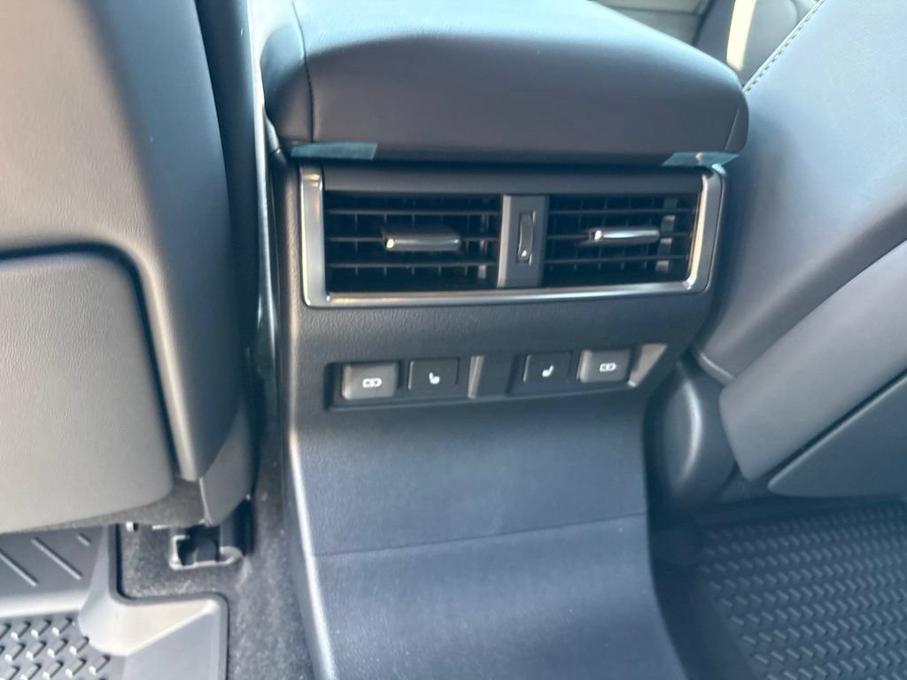 Certified 2026 Lexus GX 550 w/ Accessory Package (CT) AWD/4WD image 17