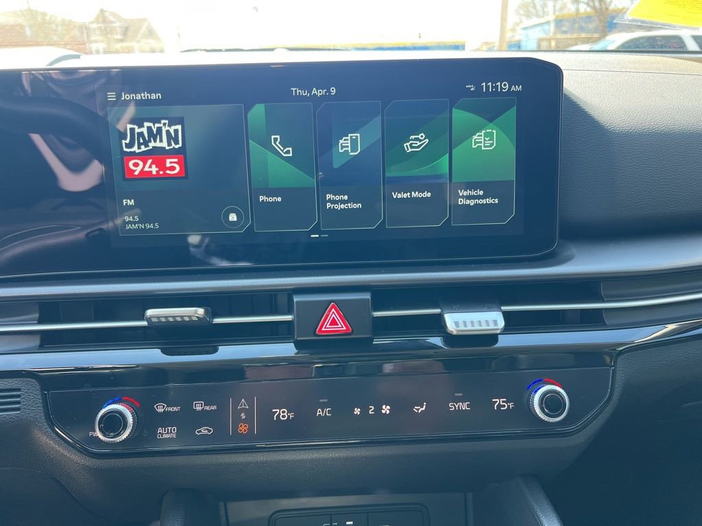 Certified 2026 Kia Sportage EX w/ EX Panorama Roof Package image 20