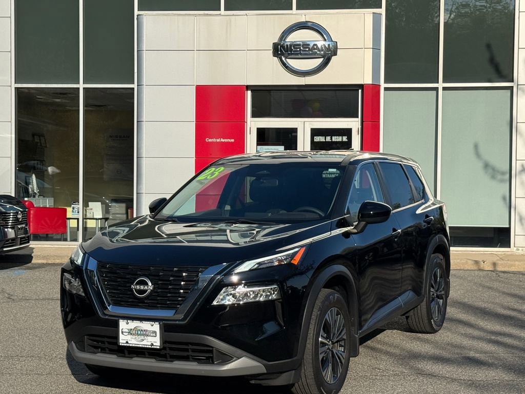 Used 2023 Nissan Rogue SV AWD/4WD image 1