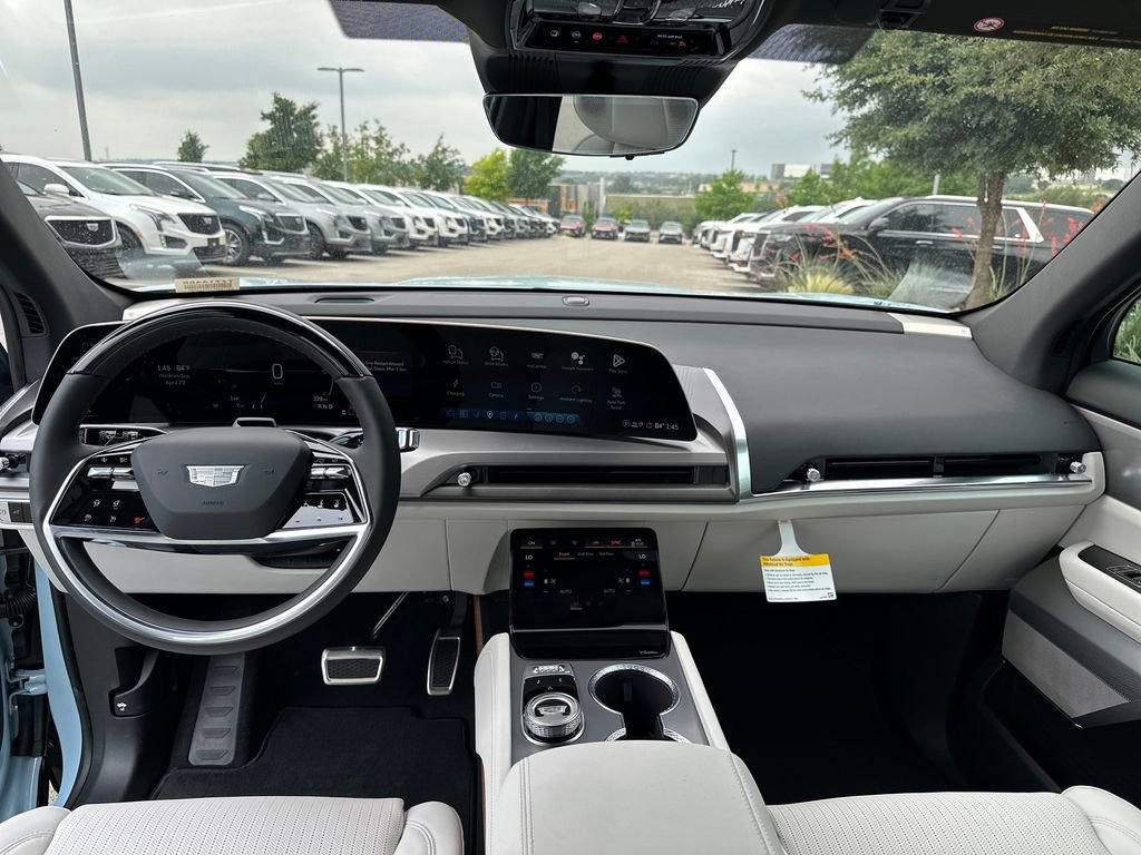 New 2026 Cadillac Vistiq Premium Luxury AWD/4WD image 30