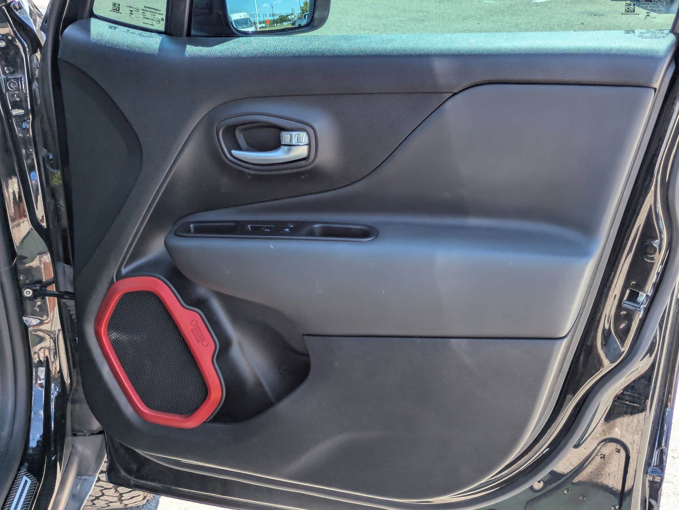 Used 2023 Jeep Renegade Trailhawk image 28