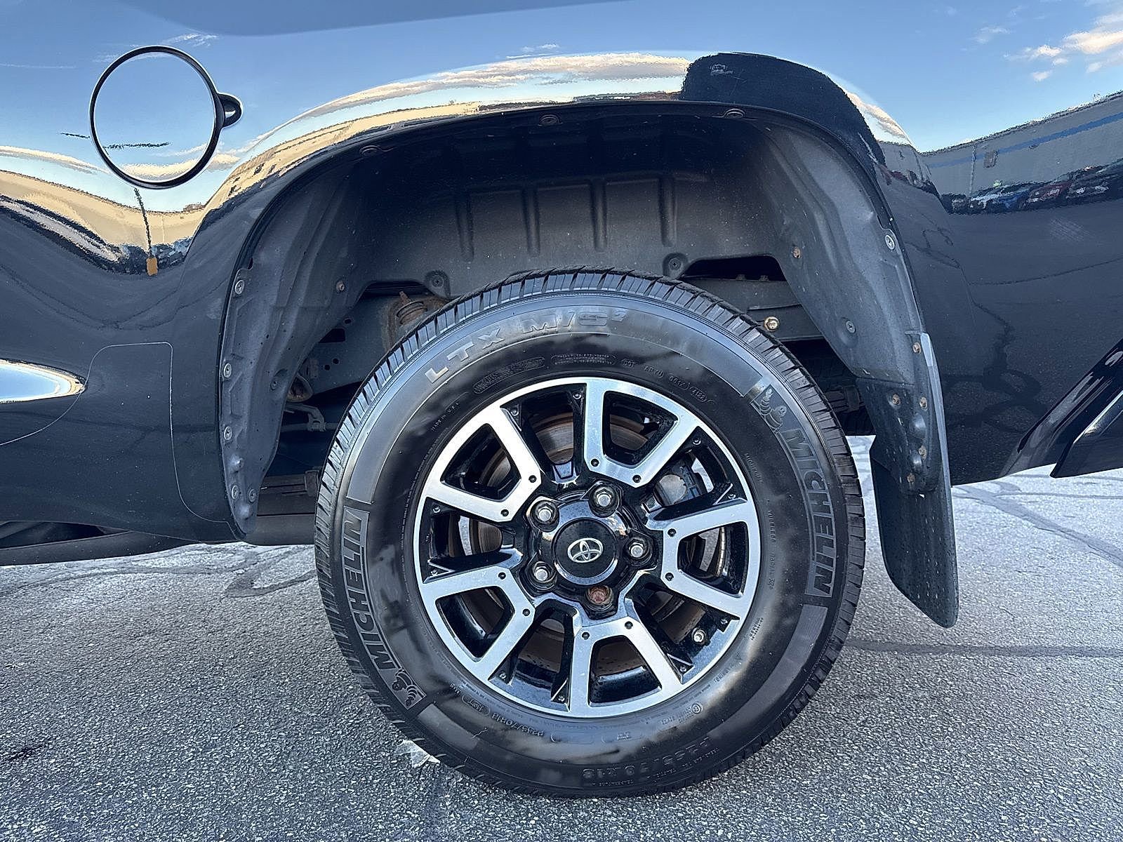 Used 2019 Toyota Tundra Limited image 10