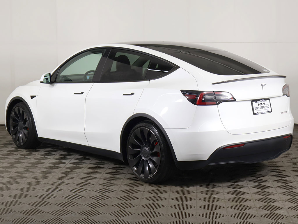 Used 2022 Tesla Model Y Performance AWD/4WD image 9