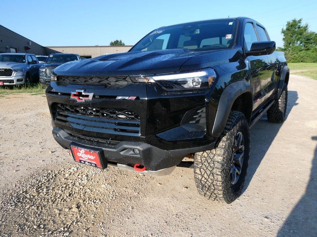 New 2026 Chevrolet Colorado ZR2 w/ Technology Package AWD/4WD image 8