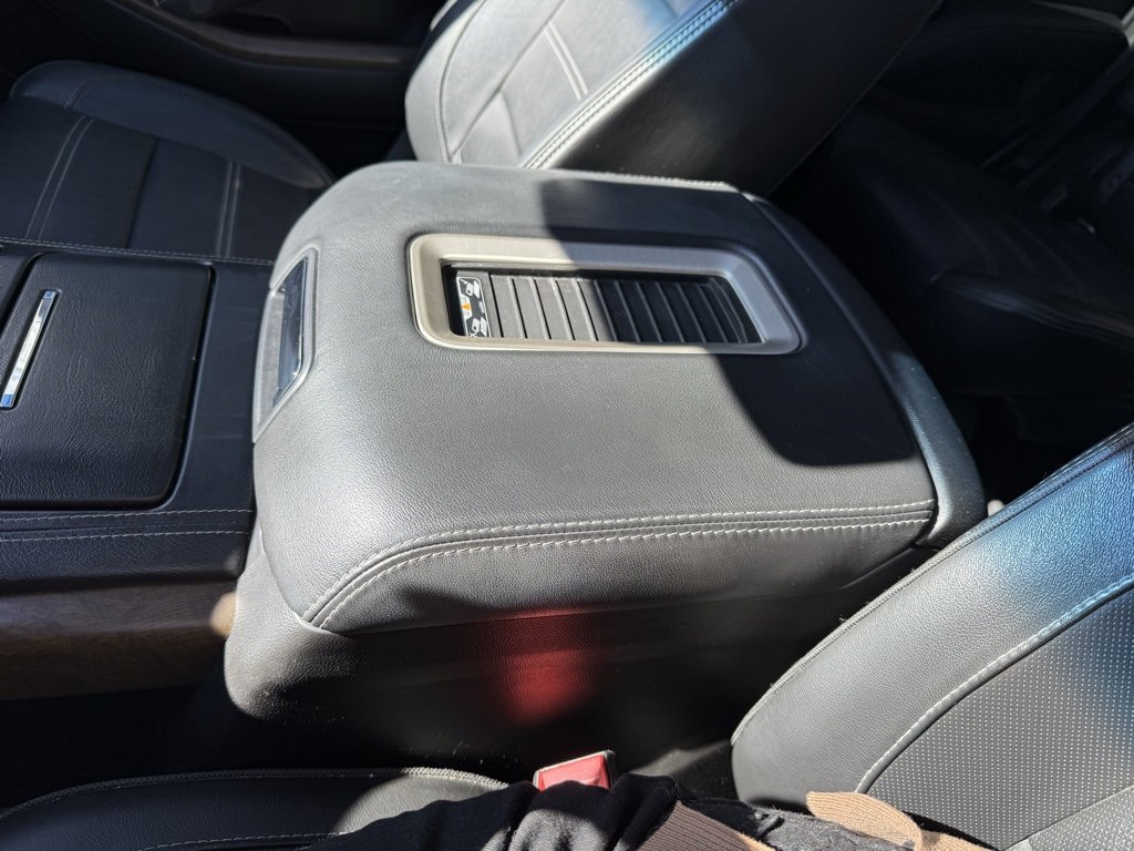 Certified 2018 GMC Yukon Denali w/ Denali Ultimate Package image 31