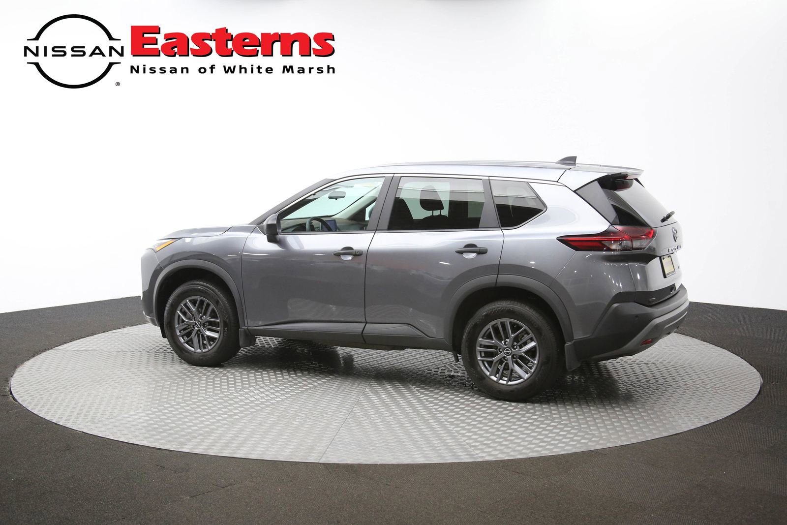 Used 2023 Nissan Rogue S image 63