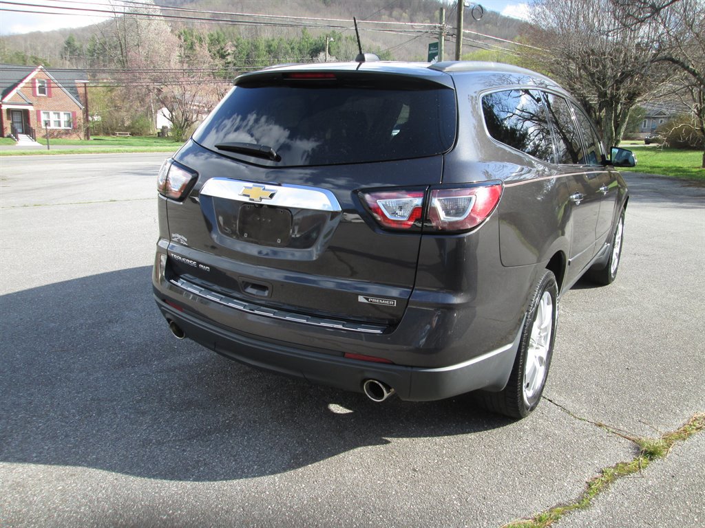 Used 2017 Chevrolet Traverse Premier AWD/4WD image 5