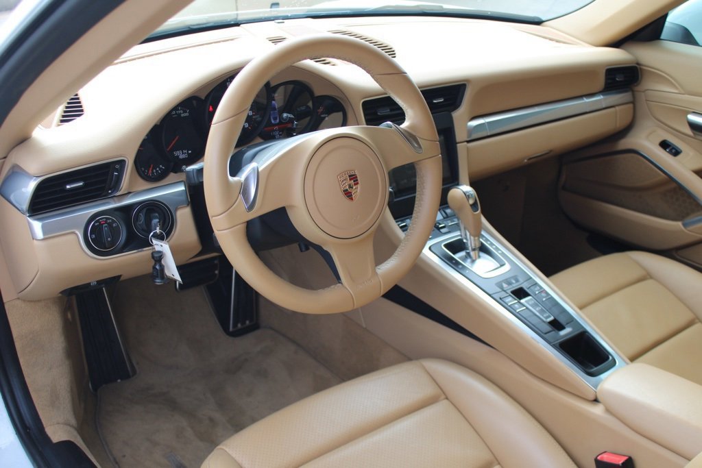 Used 2013 Porsche 911 Carrera image 4