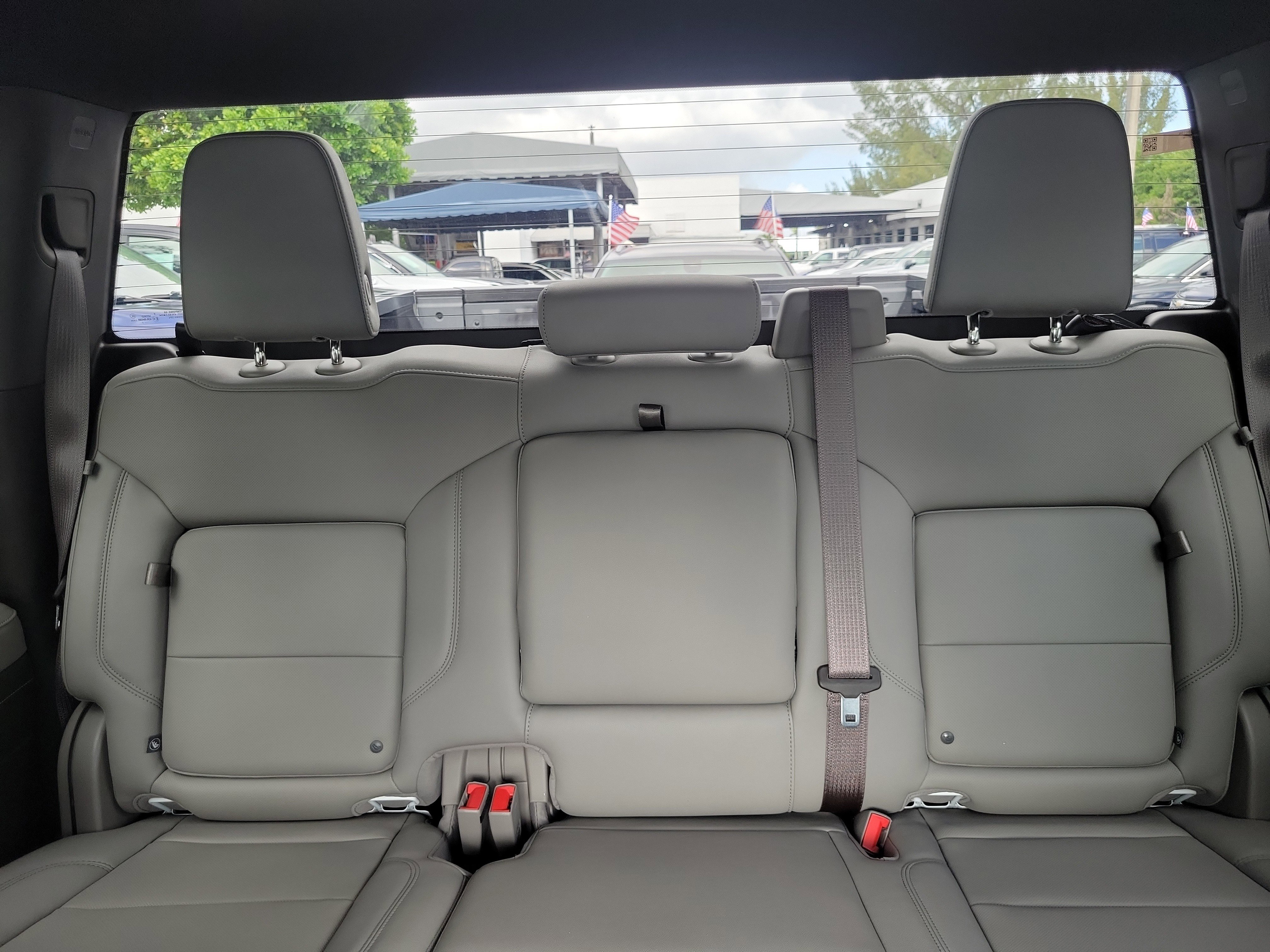 Used 2022 GMC Sierra 1500 SLT w/ SLT Premium Package image 15