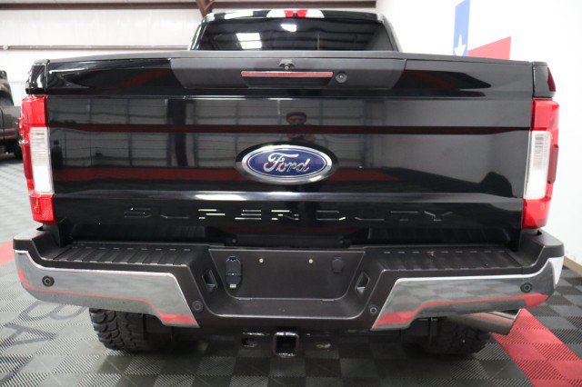 Used 2017 Ford F250 Lariat w/ Lariat Ultimate Package AWD/4WD image 12