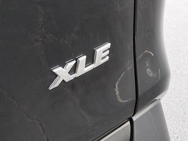 Used 2024 Toyota RAV4 XLE FWD image 16