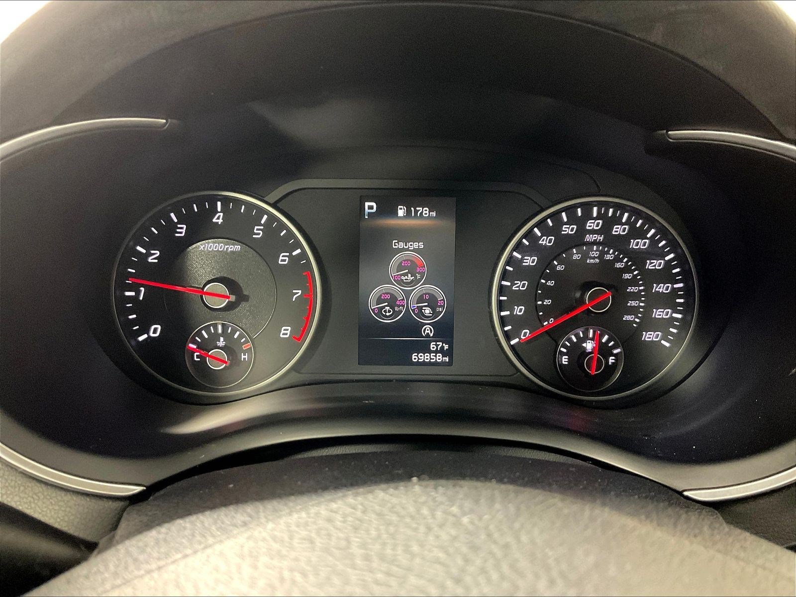 Used 2022 Kia Stinger GT1 AWD/4WD image 13