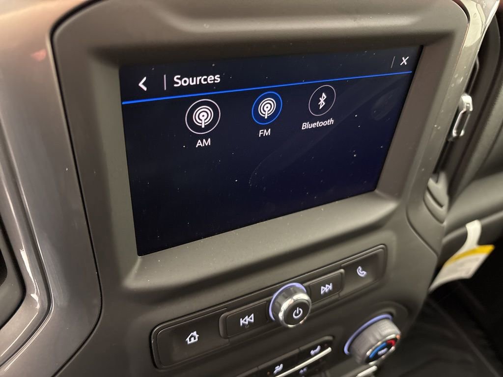 Used 2025 Chevrolet Silverado 2500 W/T w/ WT/CX Safety Package image 32