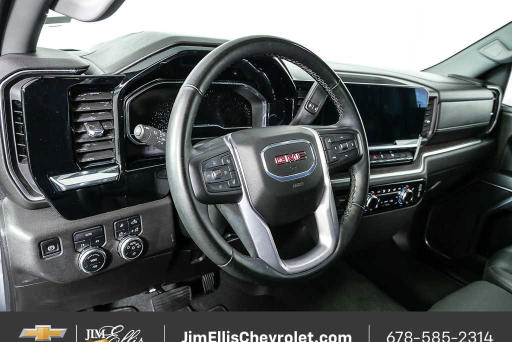 Used 2025 GMC Sierra 1500 SLT image 4