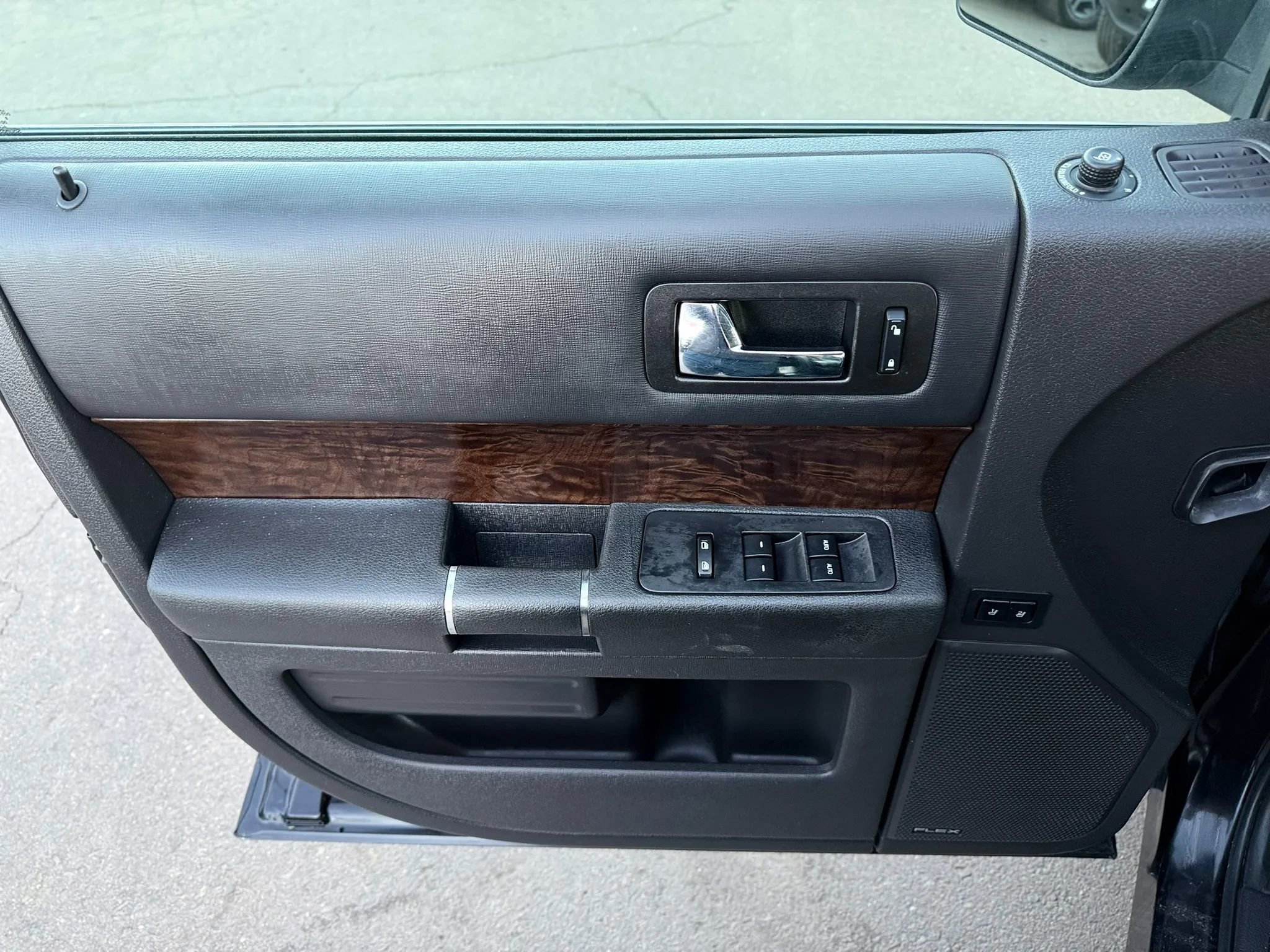 Used 2019 Ford Flex Limited image 13