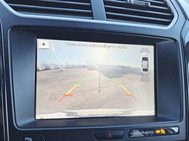 Used 2017 Ford Explorer XLT w/ Equipment Group 202A image 10