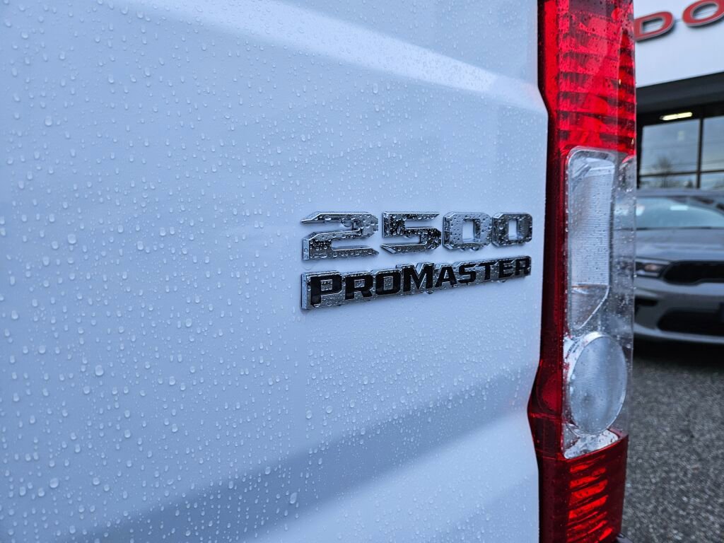 Used 2025 RAM ProMaster 2500 w/ Convenience Group image 11