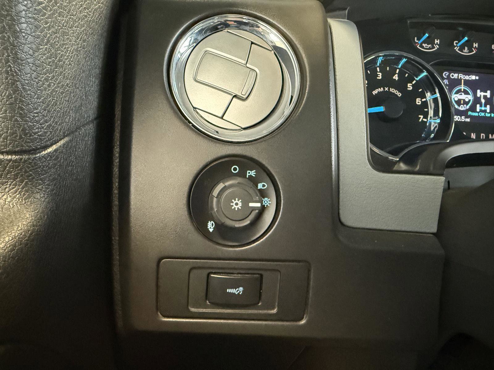 Used 2014 Ford F150 XLT w/ Equipment Group 302A Luxury image 13