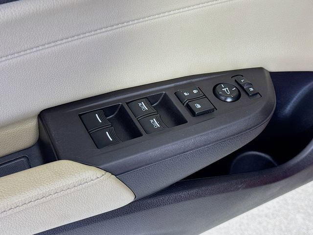 Used 2017 Acura ILX image 19