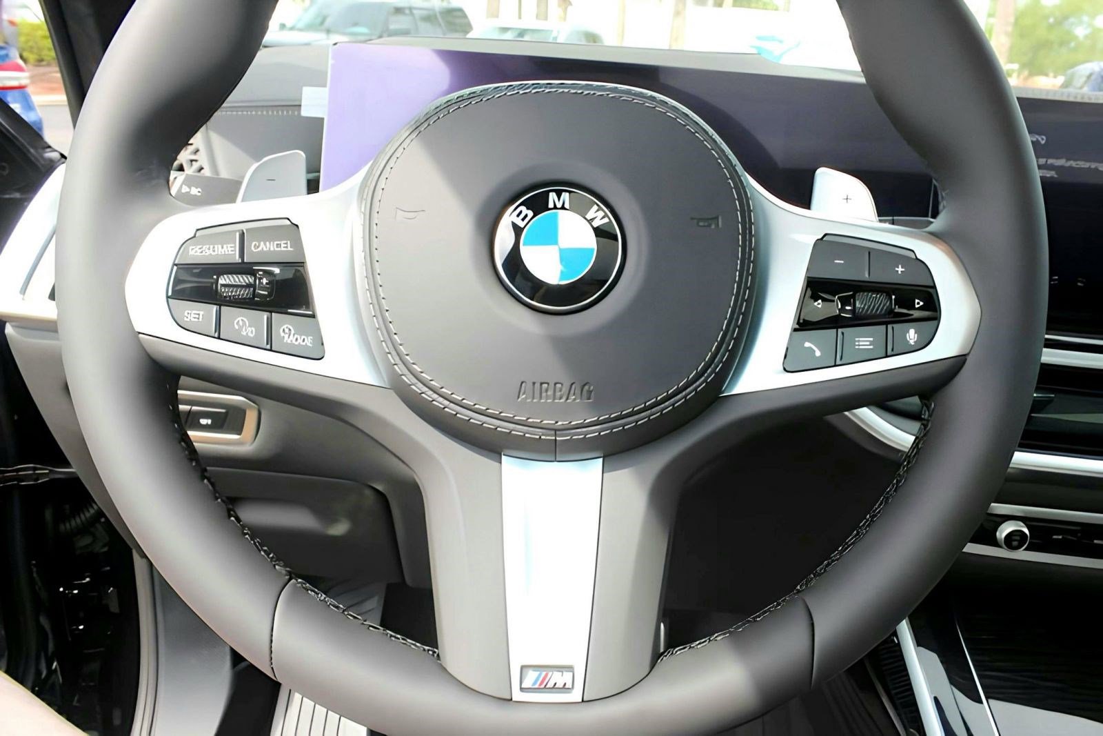 Used 2026 BMW X7 xDrive40i w/ M Sport Package image 17