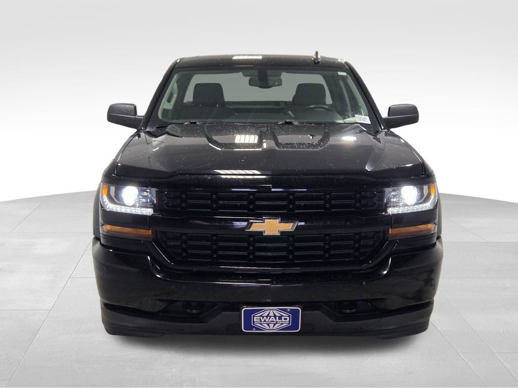 Used 2018 Chevrolet Silverado 1500 Custom w/ Custom Value Package image 13