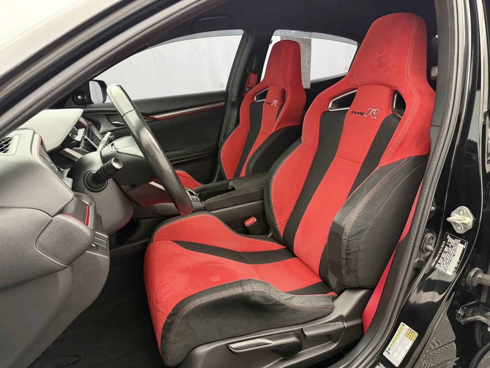 Used 2018 Honda Civic Type R image 10