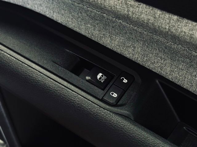 Used 2022 Jeep Compass Latitude w/ Convenience Group image 16