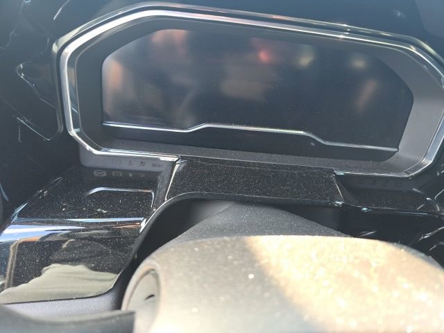 Used 2023 Chevrolet Silverado 1500 LT Trail Boss w/ LT Trail Boss Premium Package image 11