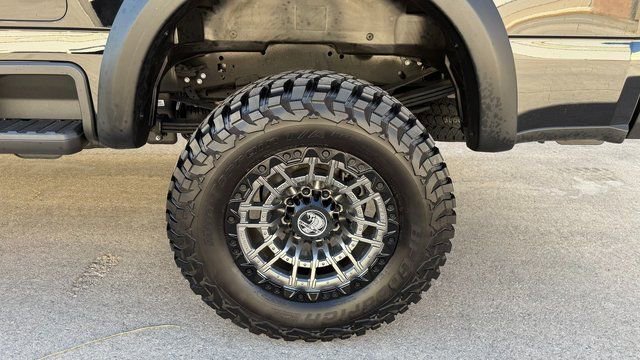 Used 2024 Ford F250 Lariat w/ Lariat Ultimate Package image 9