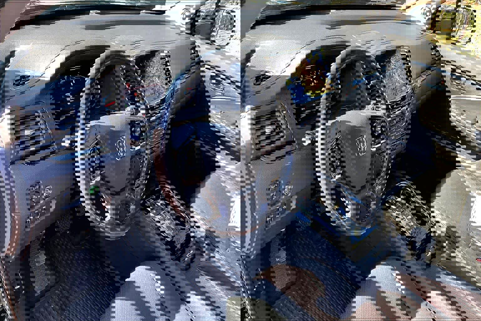 Used 2022 Honda Pilot Elite image 18