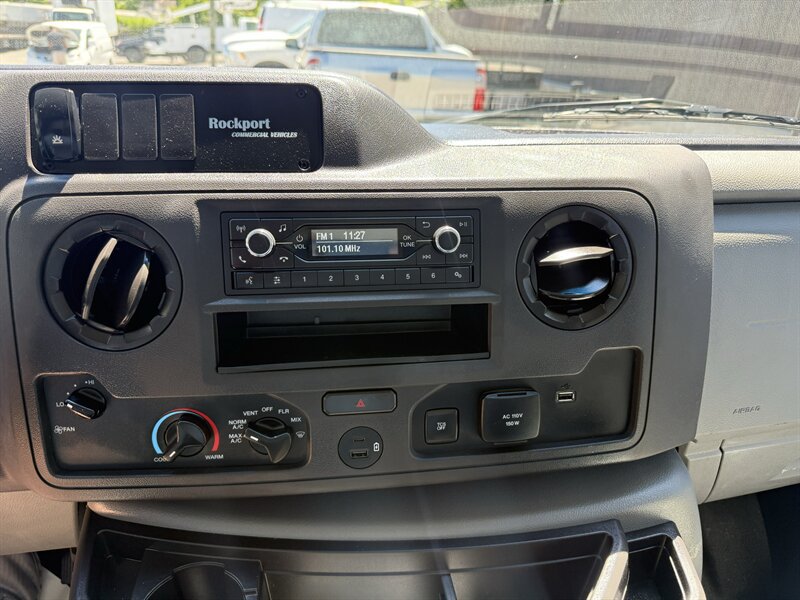 Used 2025 Ford E-450 and Econoline 450 Super Duty w/ Power Equipment Group RWD image 31