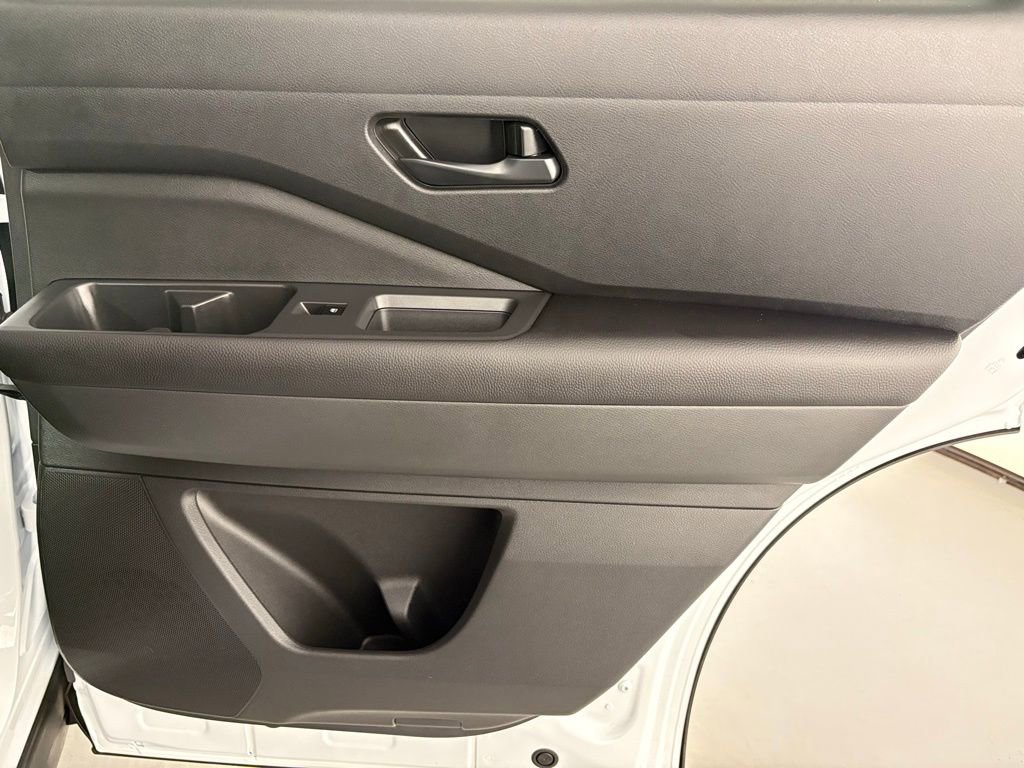 Used 2025 Nissan Pathfinder Rock Creek image 41