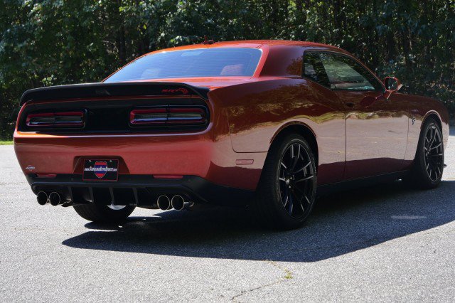 Used 2022 Dodge Challenger SRT Hellcat w/ Plus Package RWD image 6