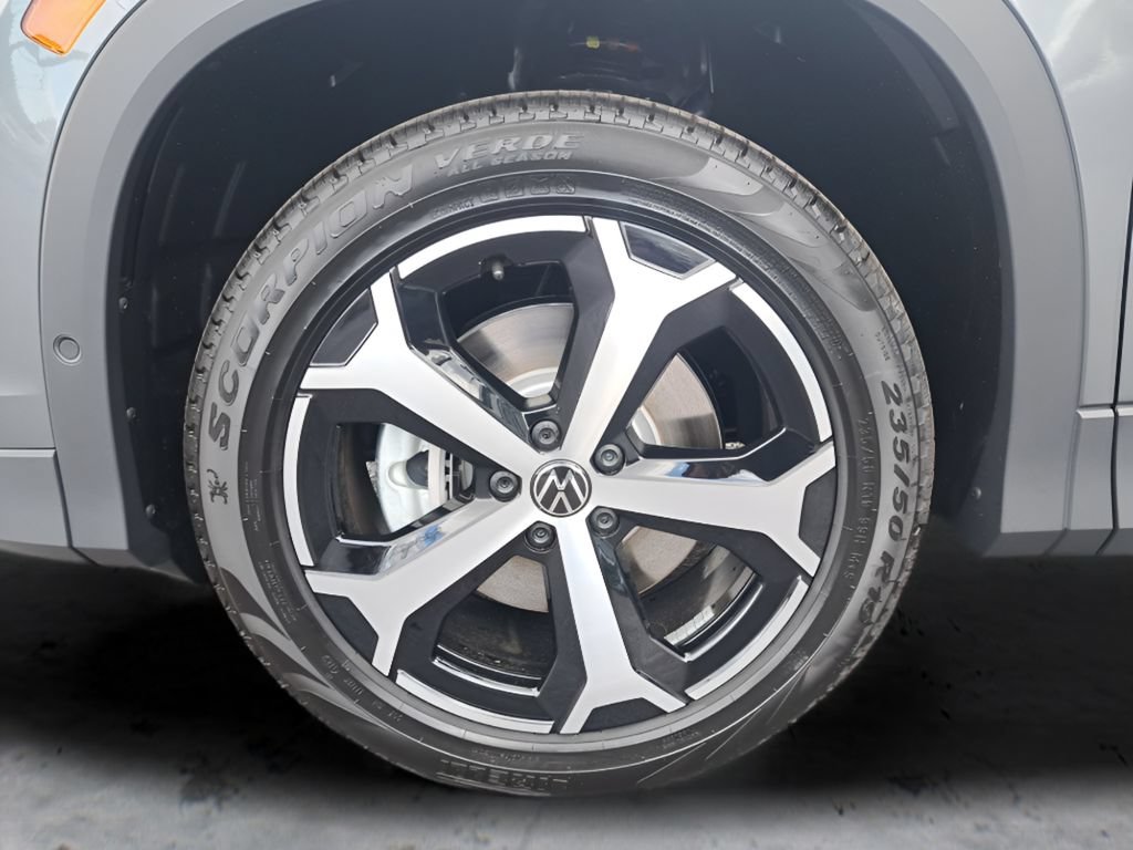 New 2026 Volkswagen Tiguan SE AWD/4WD image 30