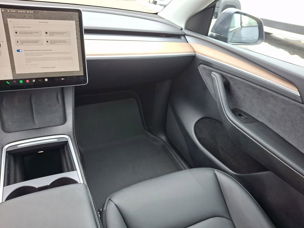 Used 2023 Tesla Model Y Long Range image 16