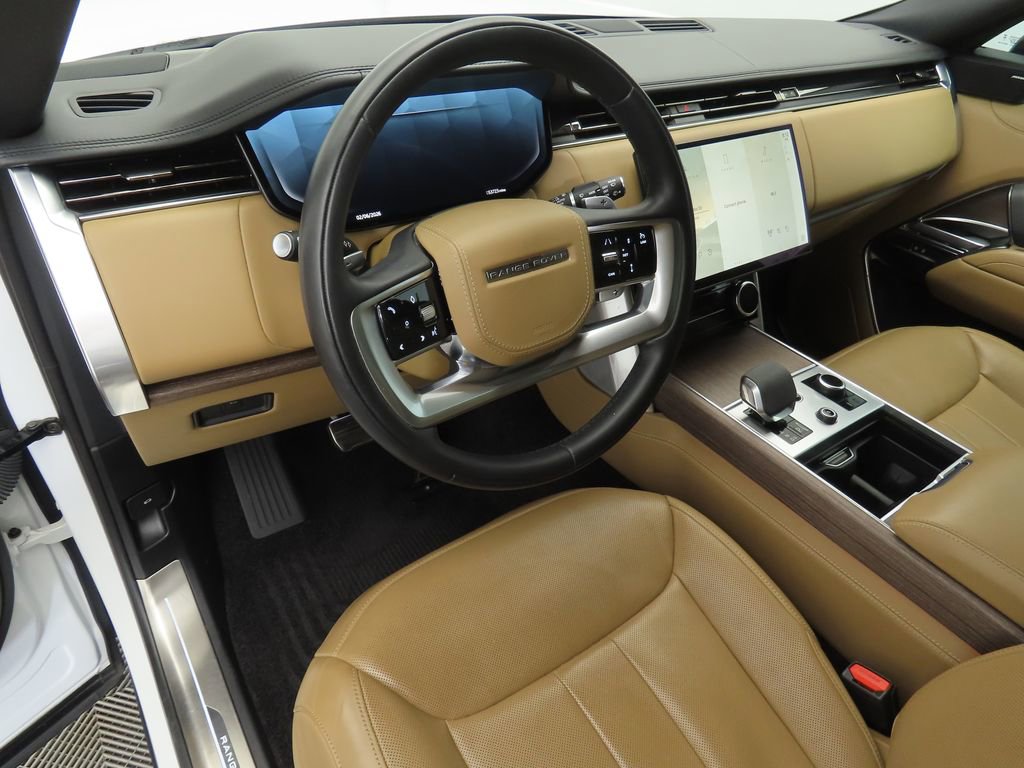 Certified 2023 Land Rover Range Rover SE image 9