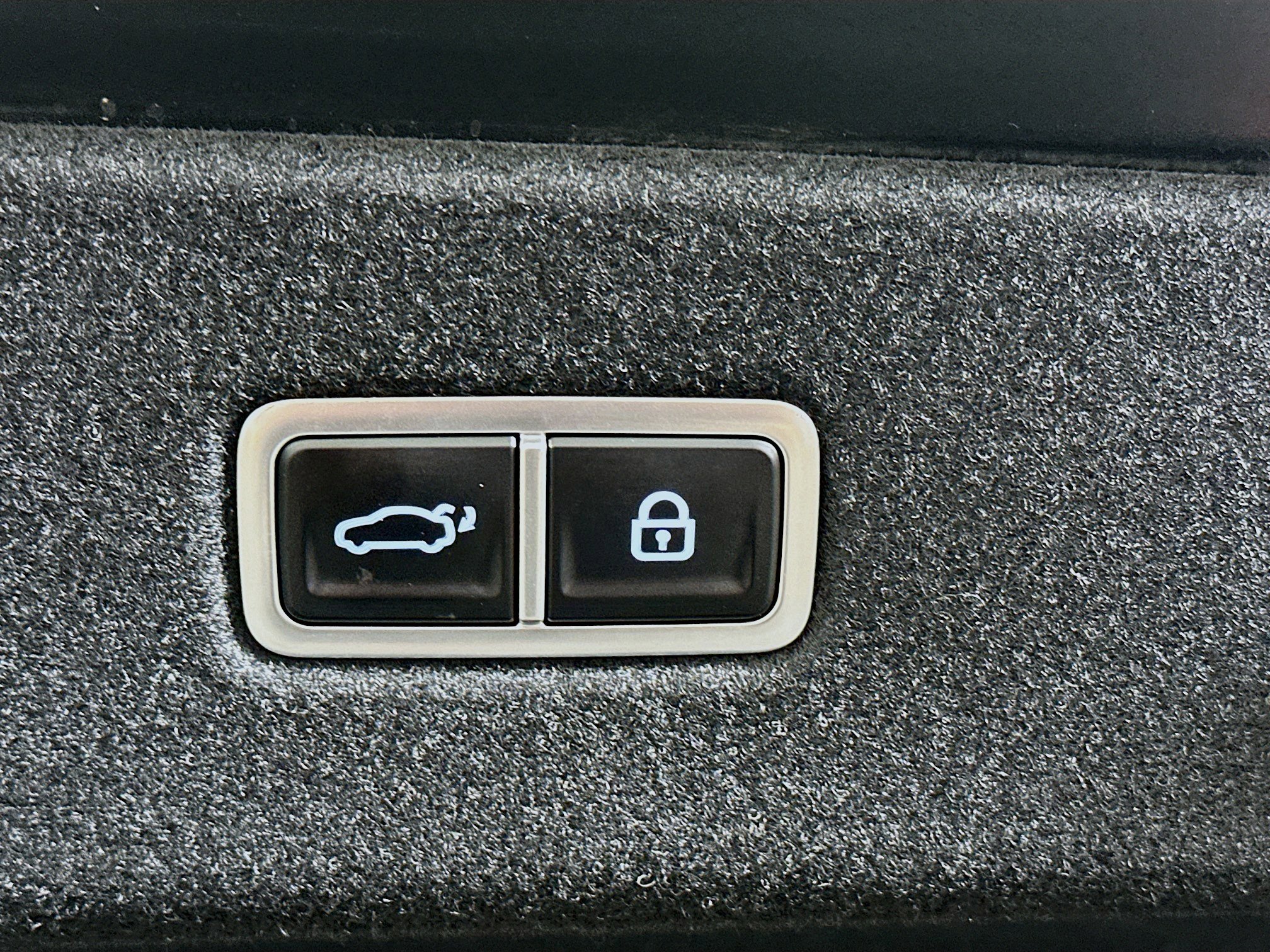 Used 2024 Hyundai Ioniq 6 SE RWD image 29