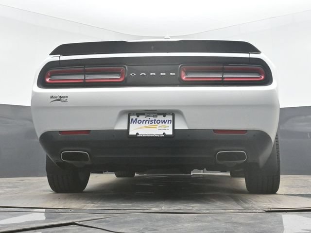Used 2015 Dodge Challenger SXT Plus RWD image 41