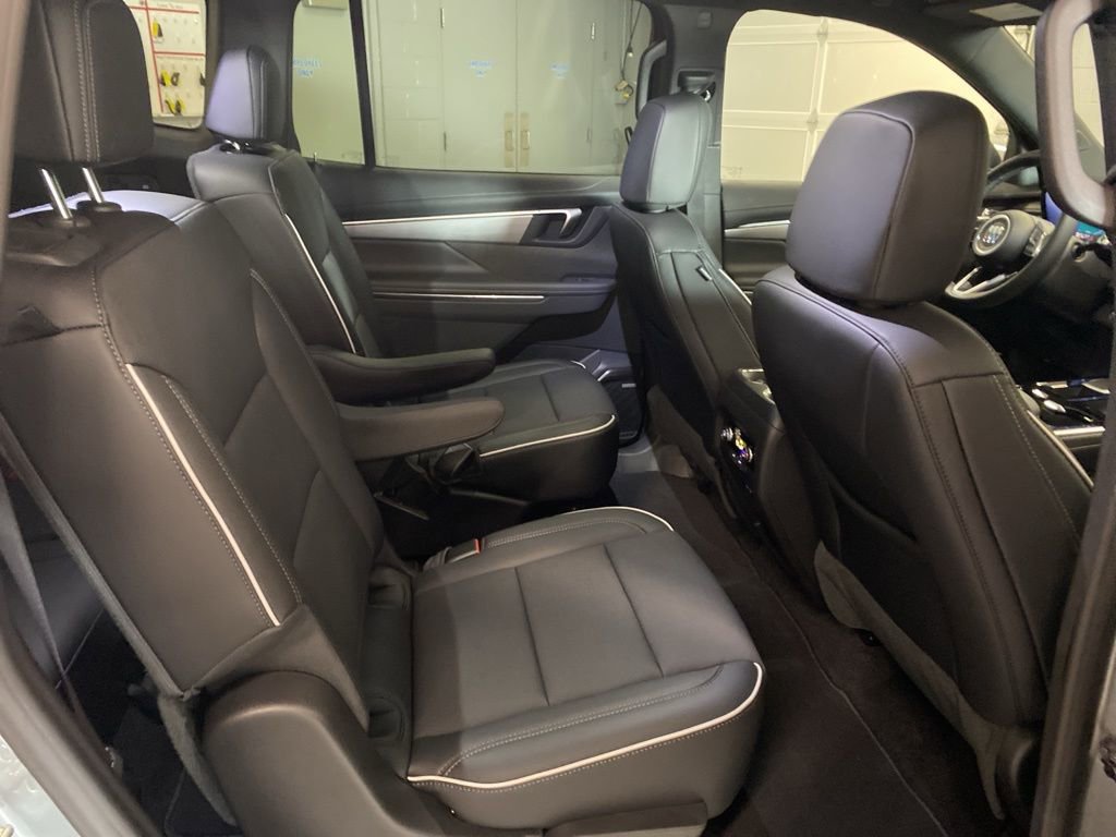 Used 2026 Buick Enclave Preferred image 13