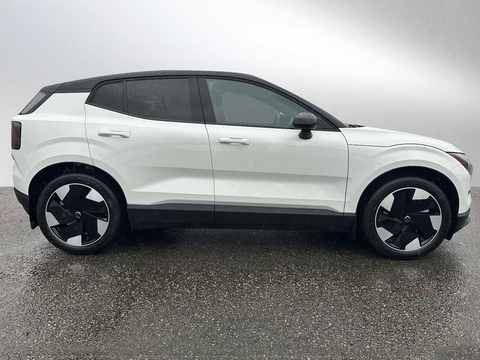 New 2026 Volvo EX30 Plus w/ Protection Package Premier AWD/4WD image 2
