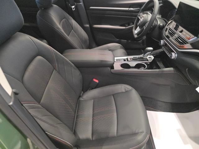 New 2025 Nissan Altima 2.5 SR w/ SR Premium Package image 25