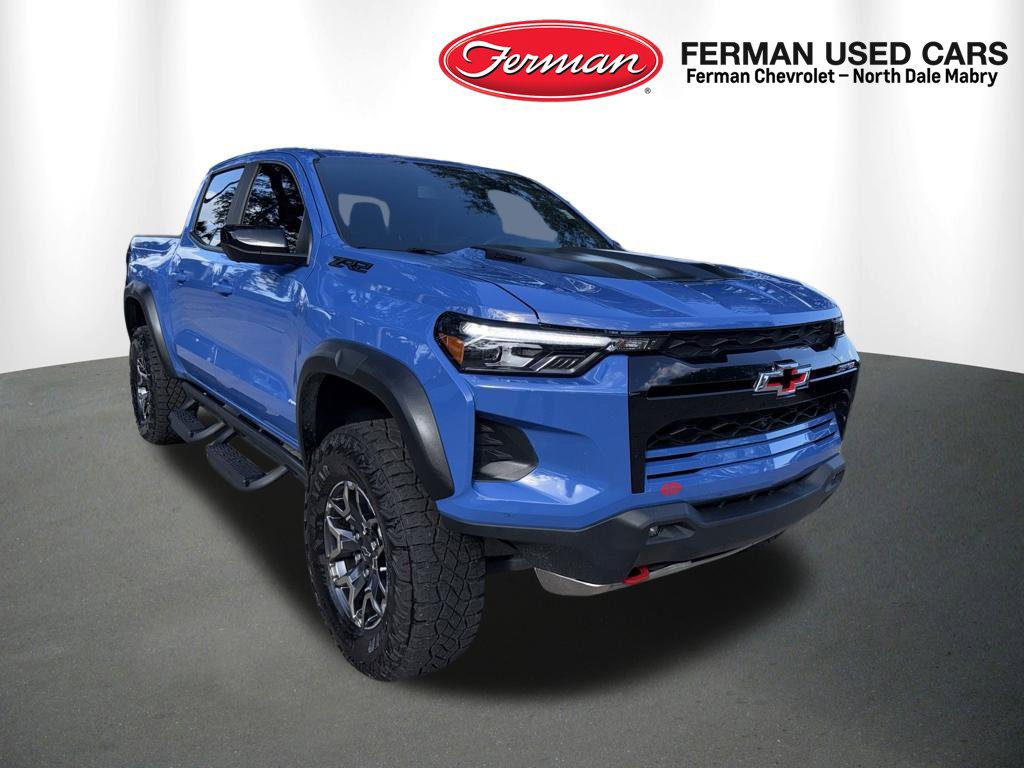 Used 2025 Chevrolet Colorado ZR2 w/ Technology Package AWD/4WD image 2