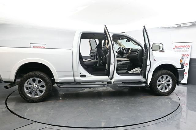 Used 2022 RAM 3500 Laramie image 34