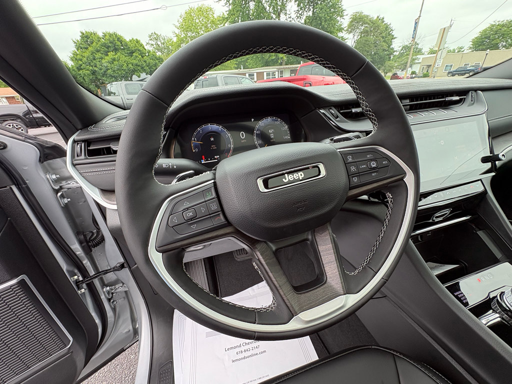 New 2026 Jeep Grand Cherokee L Limited AWD/4WD image 10