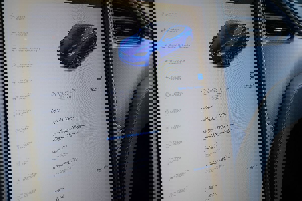 Used 2018 Tesla Model S 75D image 8