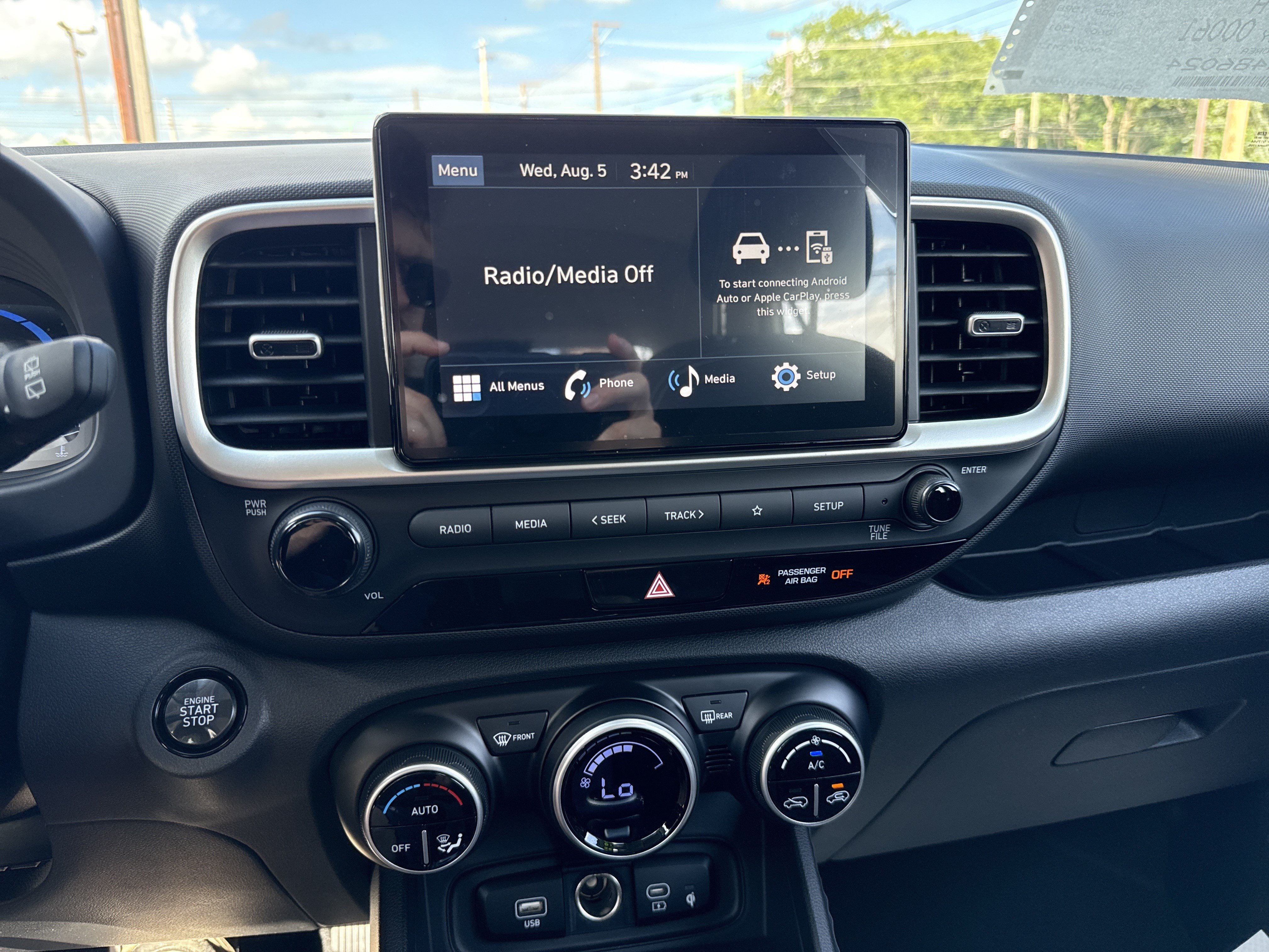 New 2026 Hyundai Venue SEL FWD image 25