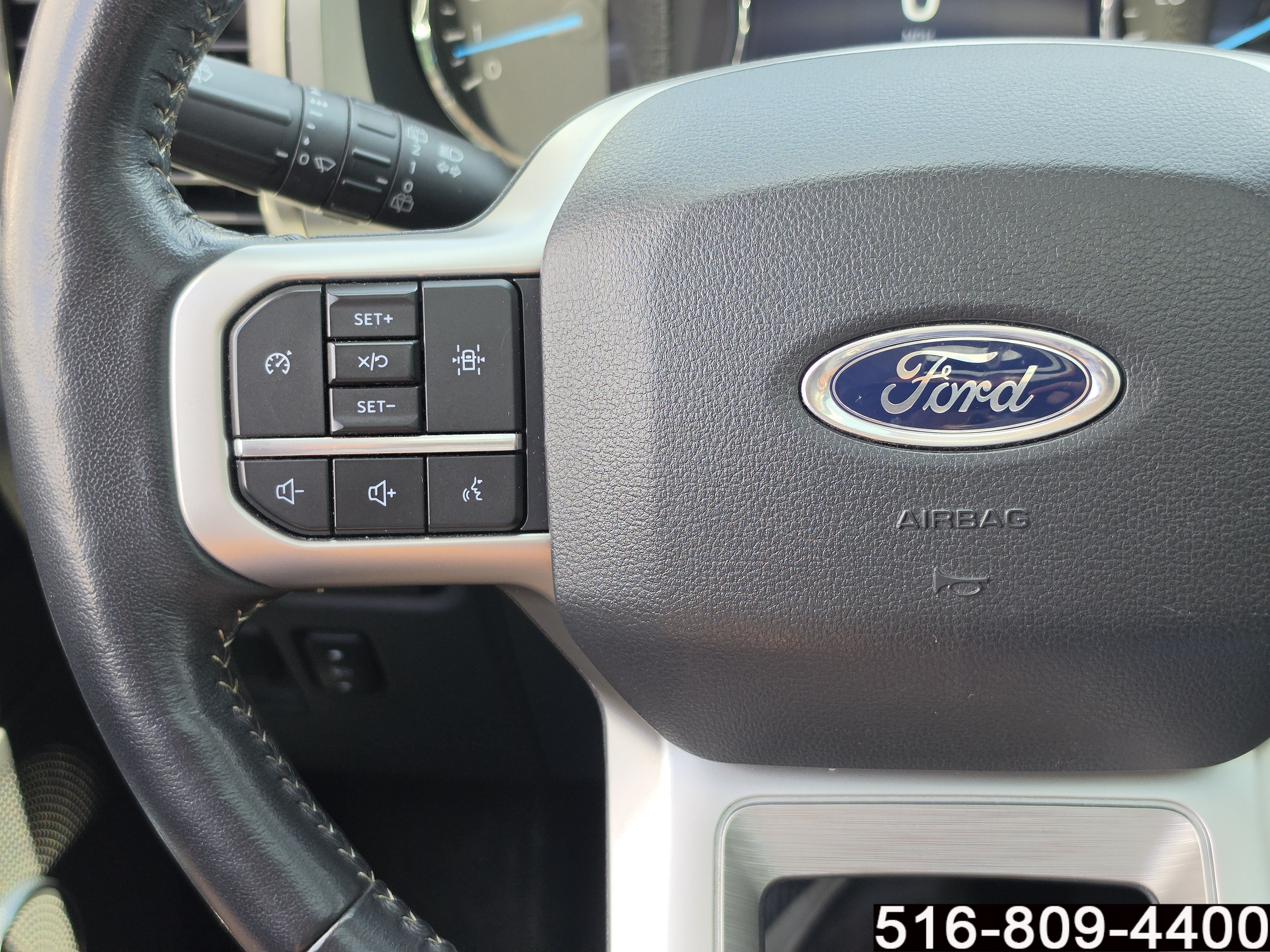 Used 2023 Ford Expedition XLT AWD/4WD image 23