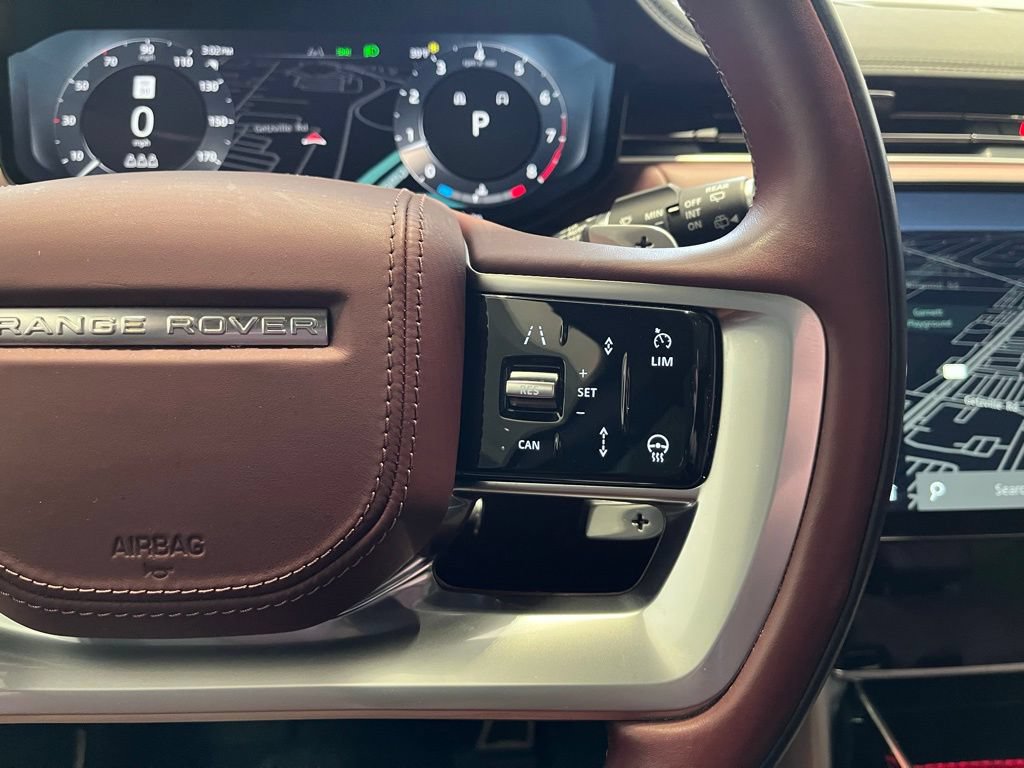 Certified 2025 Land Rover Range Rover SE AWD/4WD image 44