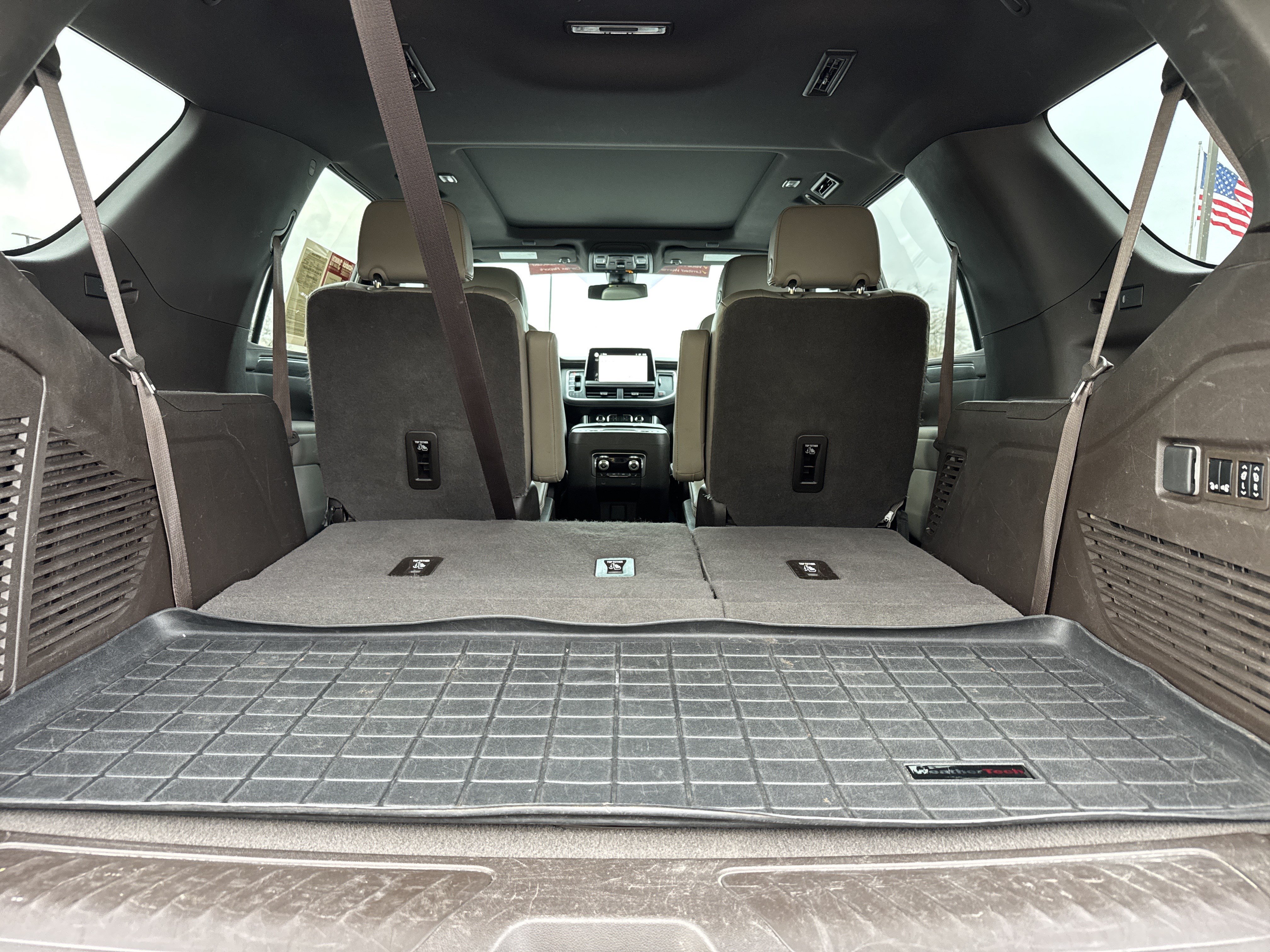 Used 2022 GMC Yukon SLT w/ SLT Premium Package RWD image 36
