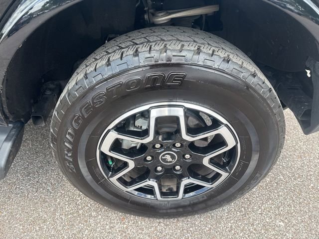 Used 2025 Ford Bronco Outer Banks AWD/4WD image 14